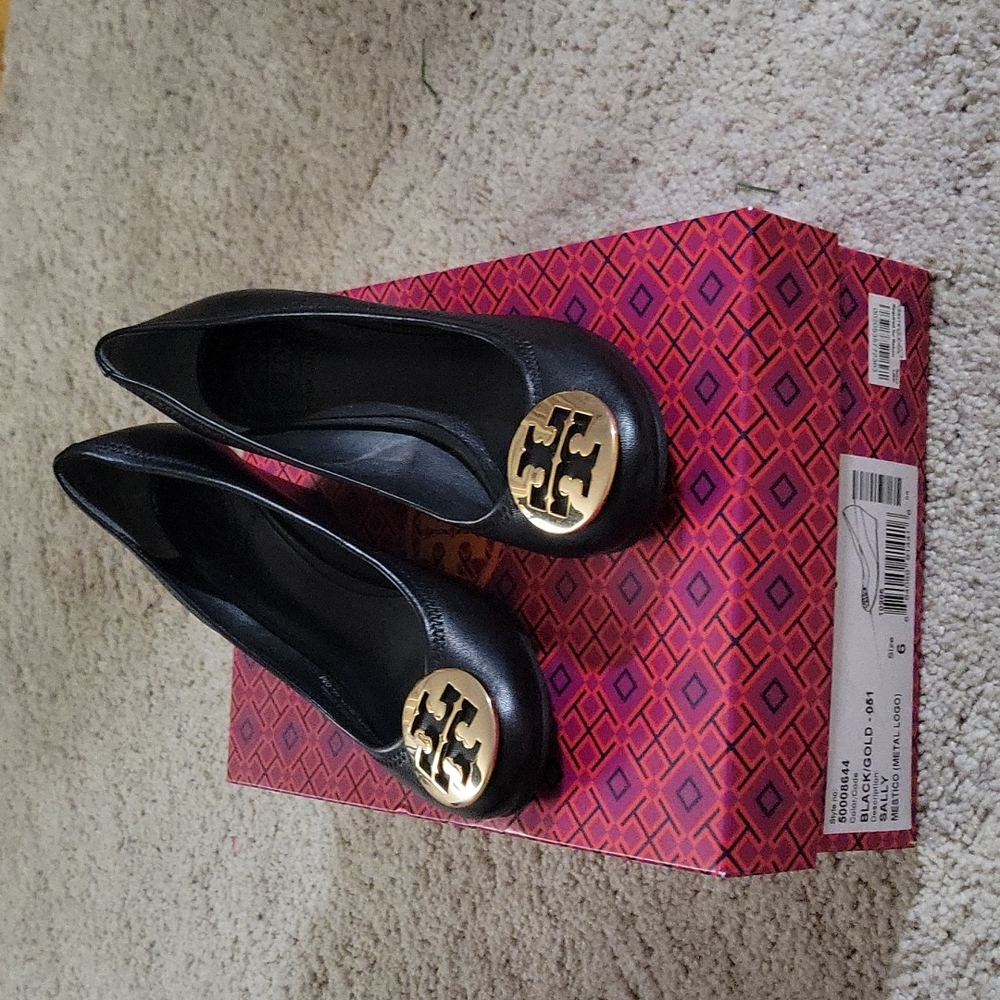 Tory Burch Sally Wedges - New & never worn